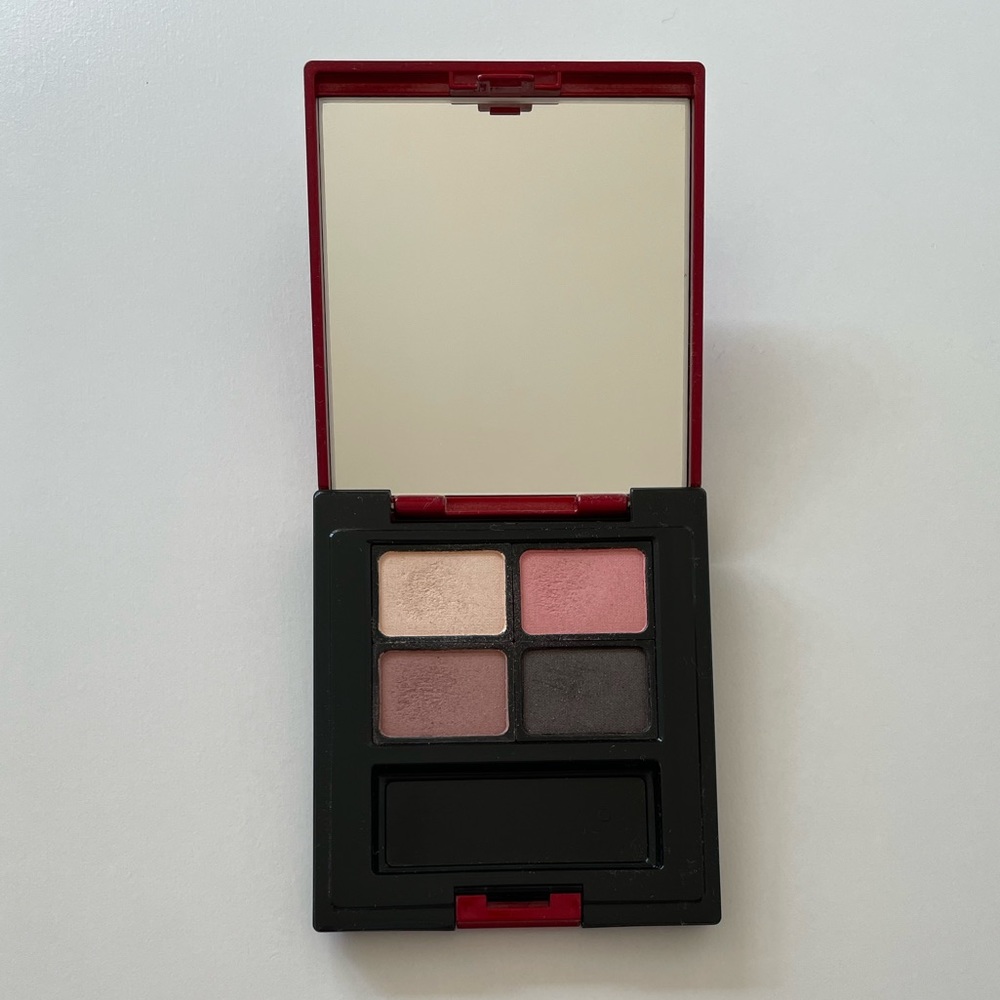 Koh Gen Doh eyeshadow quad